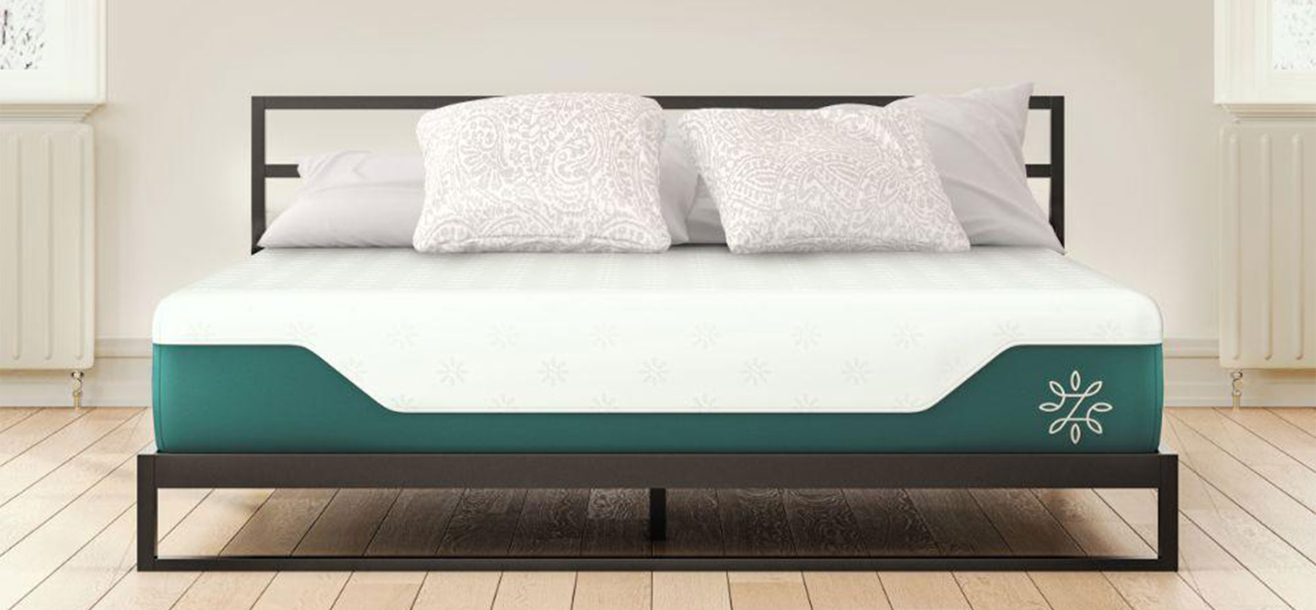 Zinus mattress on a bed.