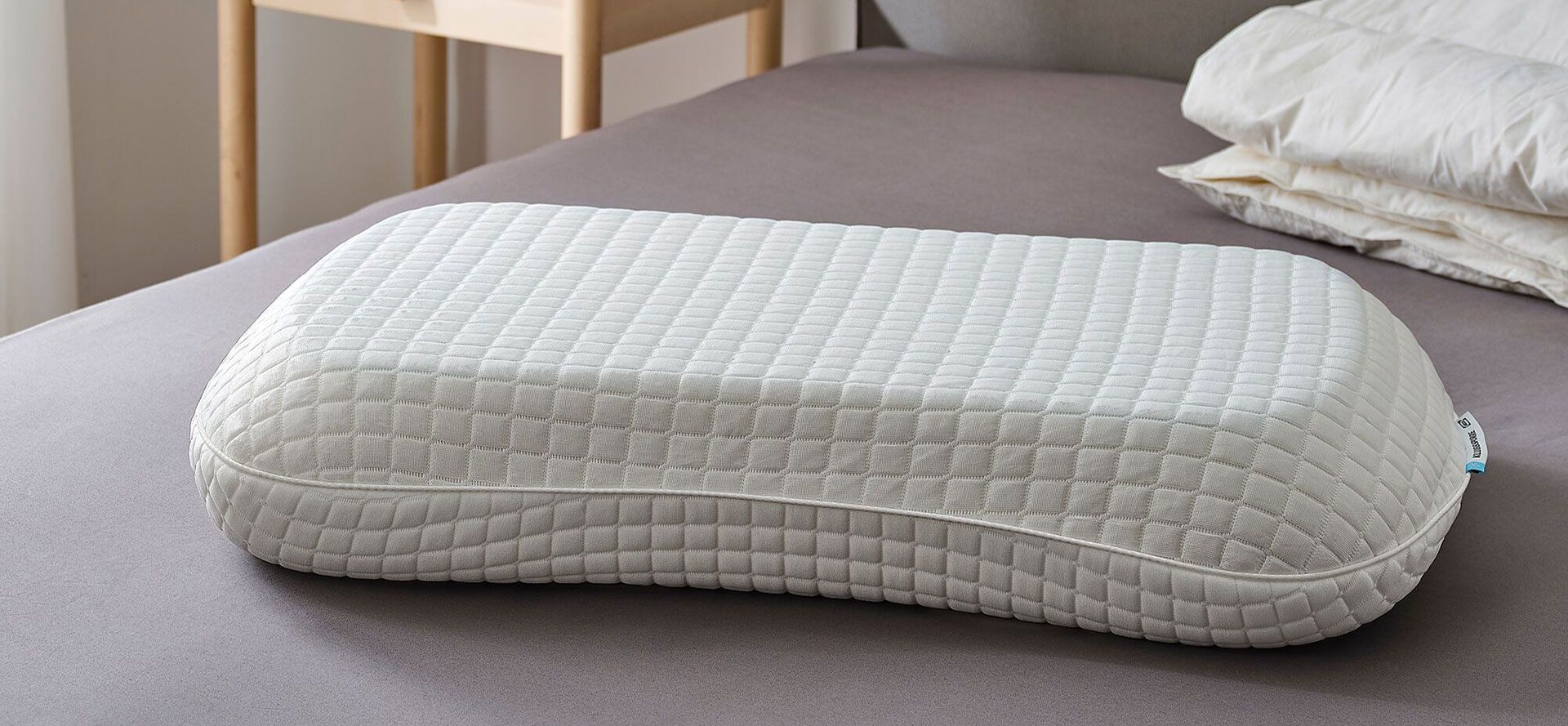 Memory Foam Pillow For Side Sleepers.